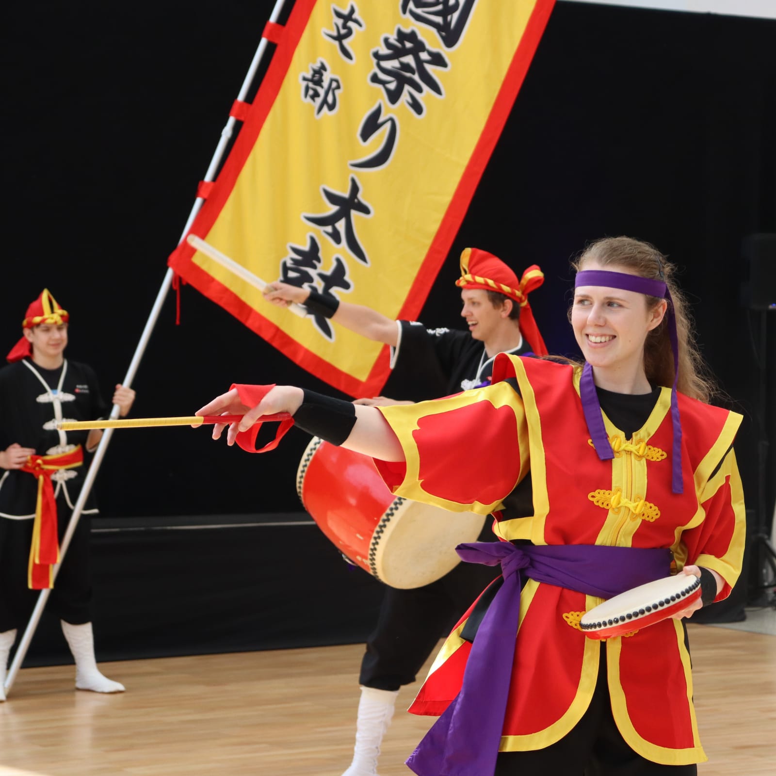 Okinawské bubny Rjúkjúkoku macuri daiko - Vystoupení